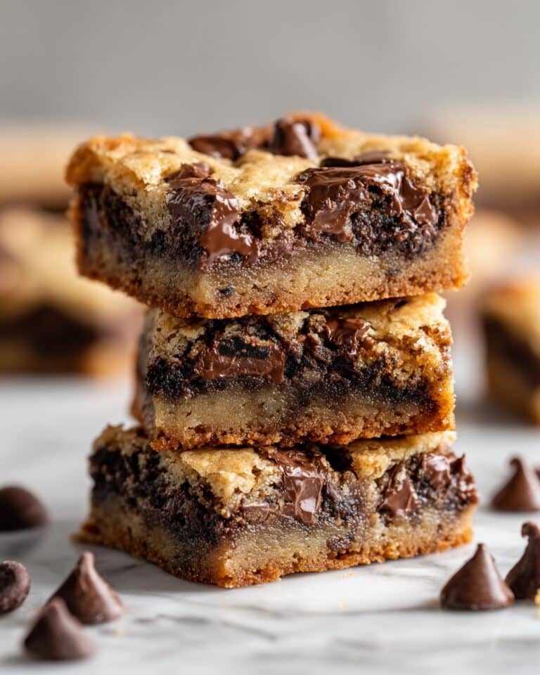 Easy Gooey Chocolate Chip Cookie Bars – Soft Chewy Cookie Bar Recipe